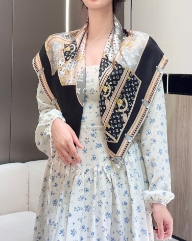 [L Luggage Family Jacquard 90] Let's Go Monogram tells the story of Louis Vuitton's tr_4815