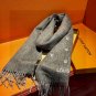 0 [LV] official website new couple style Paris Fashion Show double-sided cashmere scarf