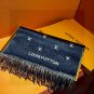 0 [LV] official website new couple style Paris Fashion Show double-sided cashmere scarf_272