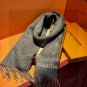 0 [LV] official website new couple style Paris Fashion Show double-sided cashmere scarf_3555