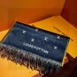 0 [LV] official website new couple style Paris Fashion Show double-sided cashmere scarf_3558