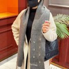 0 [LV] official website new couple style Paris Fashion Show double-sided cashmere scarf_6000