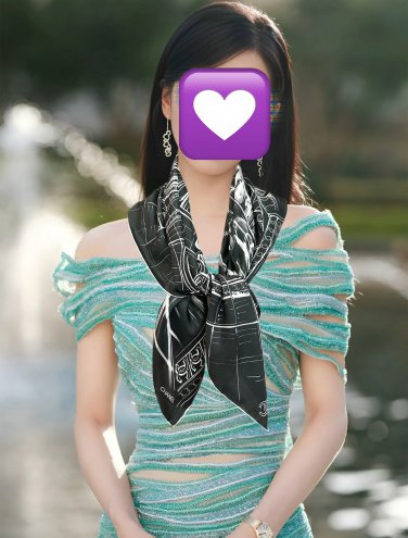 0 2030 New Chanel This year's bestseller is a must-have silk scarf. The synchronized pa_2214