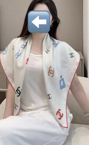 0 Chanel's Letter Birdcage Scarf [Proud] Classic color scheme [Celebration] Fusion of