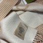 0 creamy cashmere scarf,This scarf is the same as the official websiteUsing 85% woo