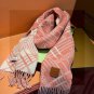 0 double-sided scarf Burberry plaid scarf looks crazy, it's so stylish and charming. It_3572