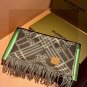 0 double-sided scarf Burberry plaid scarf looks crazy, it's so stylish and charming. It_6016