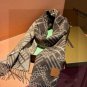0 double-sided scarf Burberry plaid scarf looks crazy, it's so stylish and charming. It_6016