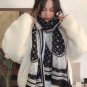 0 is both fashionable and versatile! LV's new vintage long scarf is a great item to enh