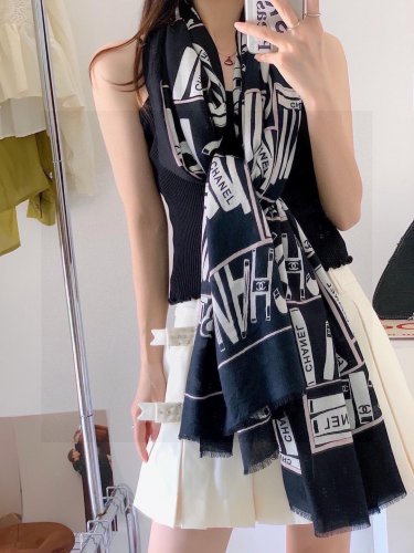 0 new cashmere shawl long scarf! Highly recommend the price is super beautiful! More be_3036
