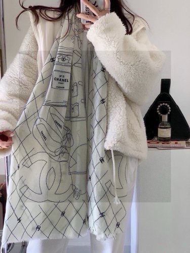 0 new cashmere shawl long scarf! Highly recommend the price is super beautiful! More be_7465