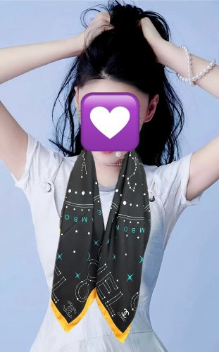 0 New Chanel The 2025 Constellation Square Scarf is made of exquisite handmade twill_2672
