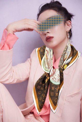 5 Lv Home 2025 [Classic Style] Silk Square Scarf [High end Love Women's Beauty] Very ra_5146