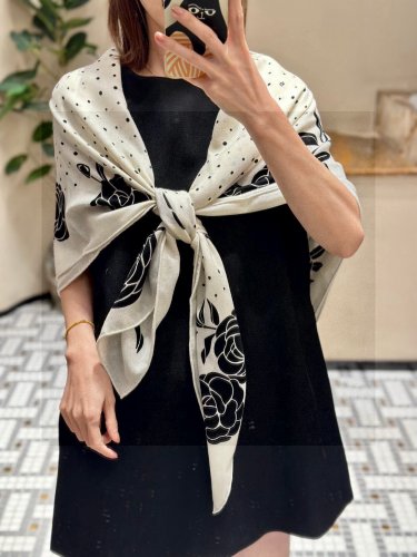 5 New Release     Xiaoxiangshan Camellia Collection BlackSize 140  140cm Velvet