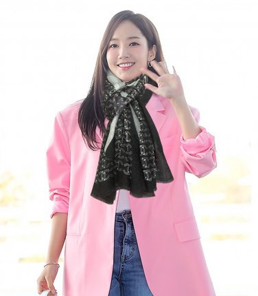 5 on the new 2030 Chanel will shine with silver silk [eating melon], a must-have for wo