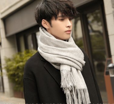 5 PRADA's latest couple's scarf is elegant and simple, making it the perfect choice for_5088
