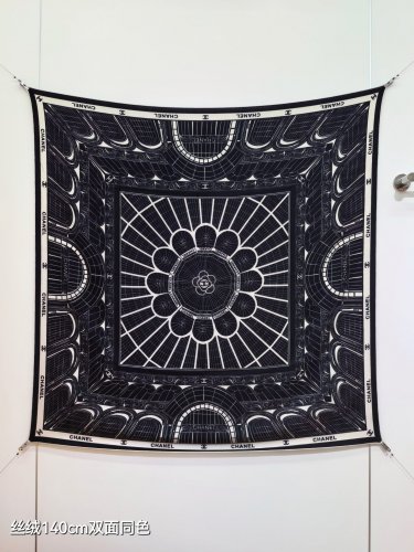 5 RCC2547Double sided same color 140x140cm 70% cashmere 30% silkChanel's