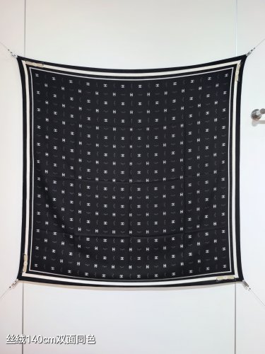5 RCC2562Double sided same color 140x140cm 70% cashmere 30% silkChanel's_279