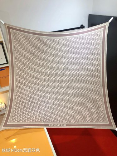 5 RDO2531Double sided color difference 140x140cm 70% cashmere 30% silkDior's_2611