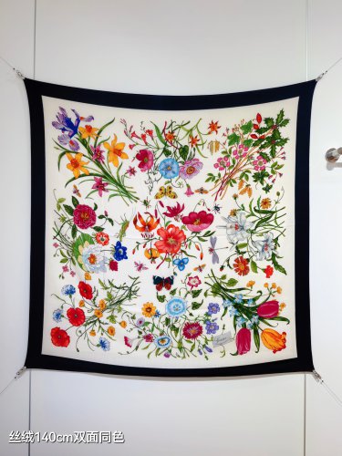 5 RGC2515Double sided same color 140x140cm 70% cashmere 30% silkGucci's_3584