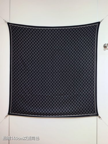 5 RGC2517Double sided same color 140x140cm 70% cashmere 30% silkGucci's_289