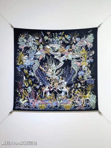 5 SDO251018mm double-sided 90x90cm diagonal silkDior's Cabinet de la Mer_6976