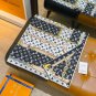 5 SLV250818mm double-sided 90x90cm diagonal silkLV&atilde;��Monogram Confidential&atilde;��