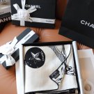 5270 【 Floral Fragrance Full Clothes!! Simple enough to be a big brand! Black and whit