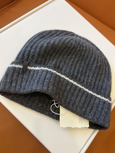 ail image of dark gray hat!