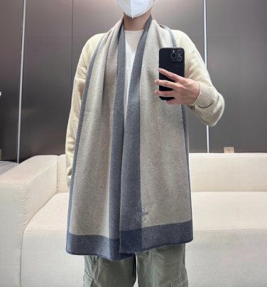 Burberry's hot selling new high-end men's scarf [TB cashmere plaid] exclusive cowhide