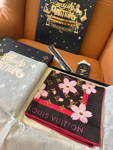 ce &iuml;&iquest;&yen; 365 (Comes with a full set of luxury packaging)Same style as Ouyang Nana, popu