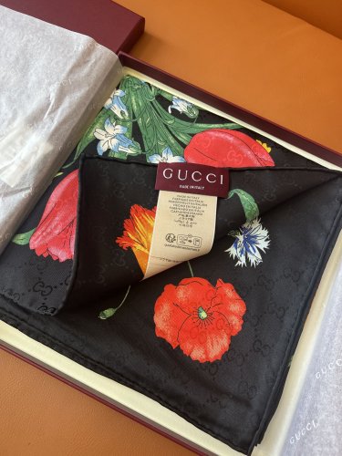 ce &iuml;&iquest;&yen; 365 (Comes with a full set of luxury packaging)The GG jacquard weave, paired w_7870
