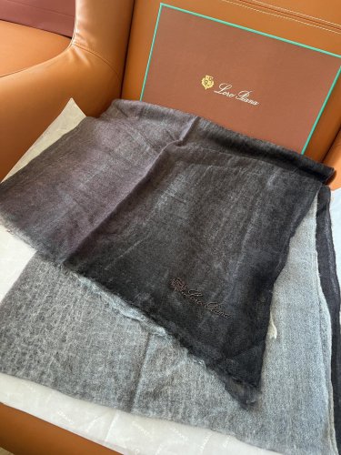 ce &iuml;&iquest;&yen; 395 (excluding packaging)The latest season of Loro Piana's beef products featu