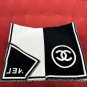 ce &iuml;&iquest;&yen; 595Black and white symmetrical double-sided shawl, black and white super class