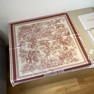 ch 110Dior jungle hand-painted handkerchiefsize&iuml;&frac14;�90x90cmMaterial 100% real silk_5236