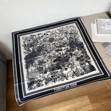 ch 110Dior jungle hand-painted handkerchiefsize&iuml;&frac14;�90x90cmMaterial 100% real silk_7130