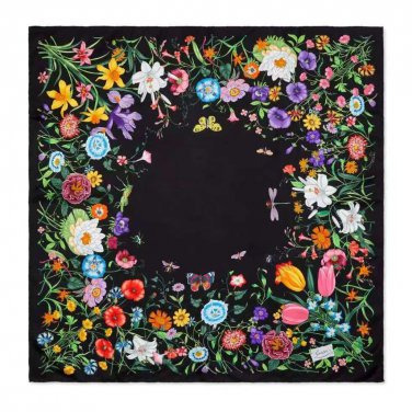 ch 110Gucci's new handkerchief with multi-color floral printIn the new series, the