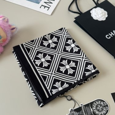 ch 110Kroxin 90cm silk square scarf is made of top-quality twill silk material with h_4193