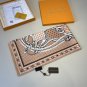 ch 110LV new square scarfThe traditional veil has been reinterpreted with creativit_4210