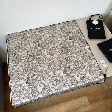 ch 110Original small fragrance 90cm silk square scarf [Su Dian Shan Cha Hua] made of_7115