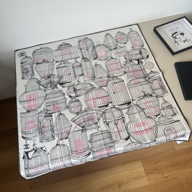 ch 110Original Small Fragrance 90cm Silk Square Towel [Bird Cage] Made of top-quality