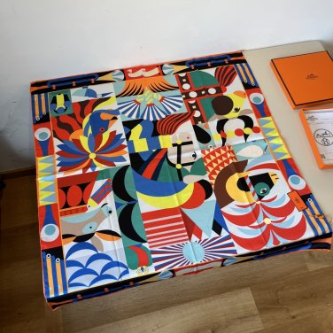 ch 110The Herm &Atilde;&uml; s handkerchief Grand Parade is stunning, full of dreamy design, a_7718