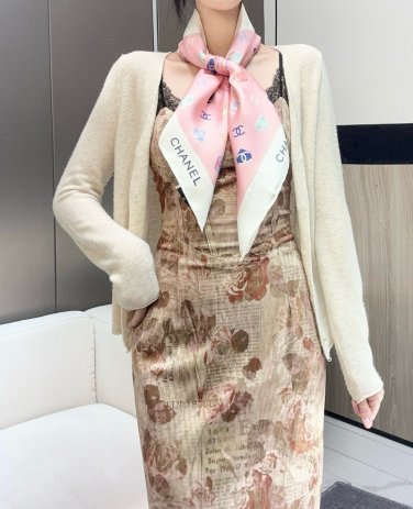 CHAMEL [Xiaoxiang Bow 90] Silk Square Scarf Recommended for VIP Sale, Be Fast to Start_780