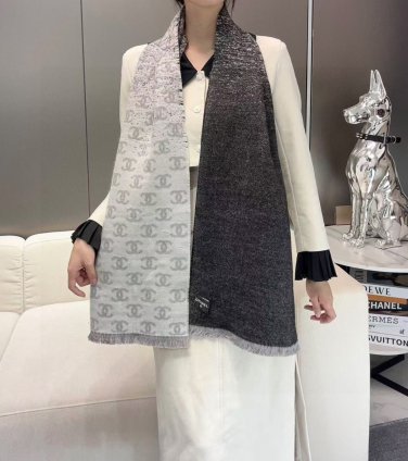 hundred and sixty-fiveDouble C Logo Gradient ScarfColor Dark gray+cigarette ash