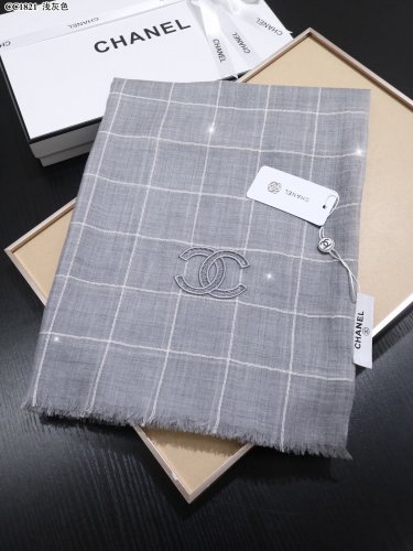 P170 RCC1821 top-level ring velvet scarf has a super soft and comfortable feel, luxuri