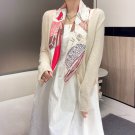 UP AND AWAY 90 square scarfThis 18mm premium silk double-sided same color scarf is a_3397