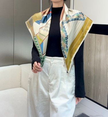 Weaving and Performing Dressage Steps 90 Silk Scarf by HermesHand rolled edges mad
