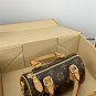 (Airplane box folding box) p125The LV Speedy none Pillow Bag, a Retiro handbag, is made