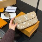 ￥ 160 with folding box airplane boxsize：2212cmLv's newly popular Ivy WocDebut at_555