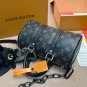 &iuml;&iquest;&yen; 165 Aircraft Box with PendantLV Keepall Pillow BagCapacity is sufficient for daily